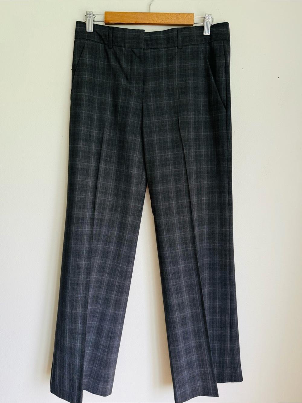 Theory Demetria Wool Plaid Trouser Pants in Grey - Picture 2 of 5